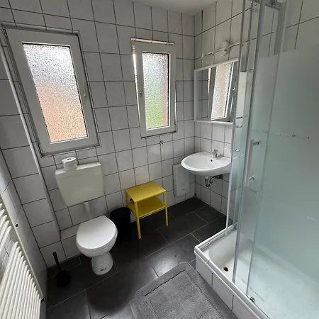 Schoene In Der Naehe Bunter Garten Mg21 דירה Mönchengladbach