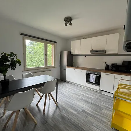 Apartment Schoene In Der Naehe Bunter Garten Mg21 Monchengladbach